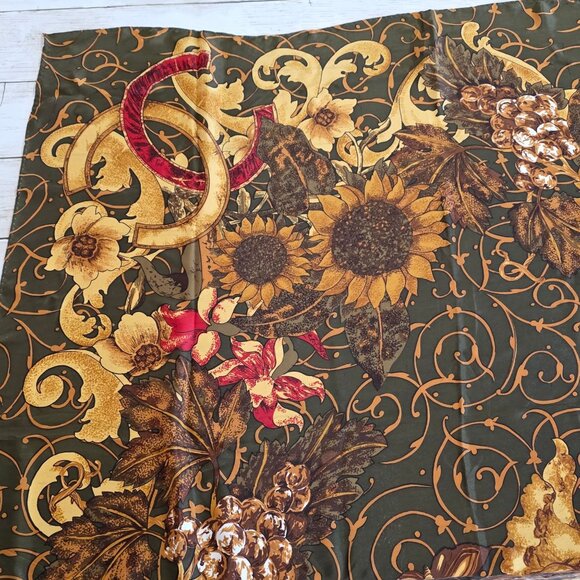 Vintage Chanel Paris Silk Scarf Classic Quiet Luxury Old Money Sunflowers - Picture 10 of 16